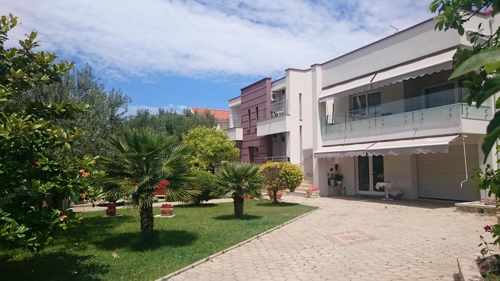 Apartmani Ukalovic Zadar Exterior foto