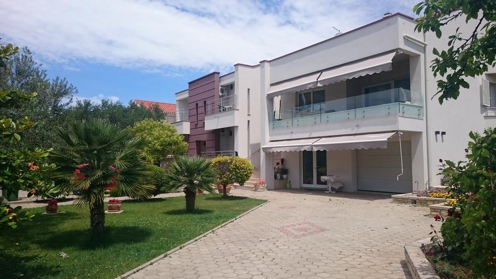 Apartmani Ukalovic Zadar Exterior foto